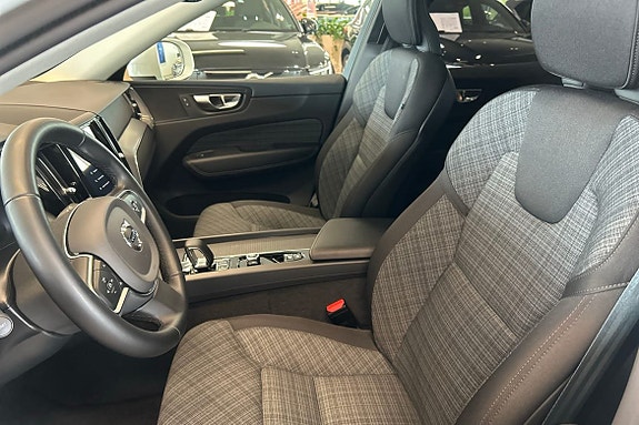 Volvo XC60 25 of 30