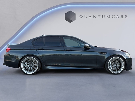 BMW M5 6 of 26