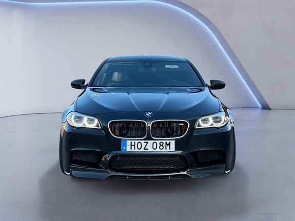 BMW M5 8 of 26