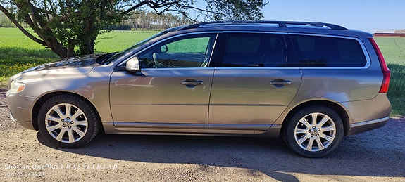 Volvo V70 14 of 16