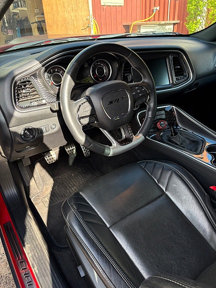 Dodge Challenger 4 of 5