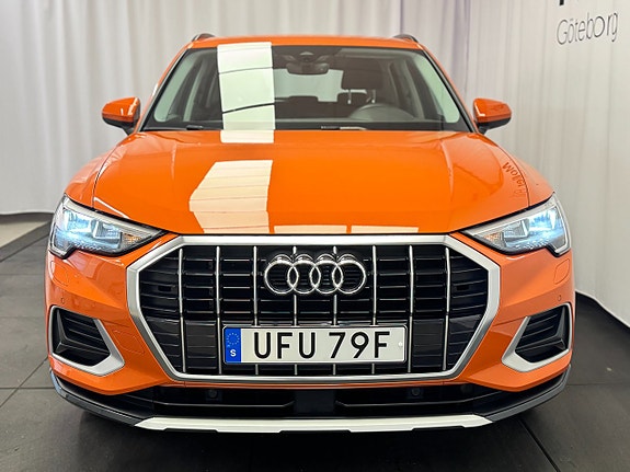Audi Q3 3 of 5