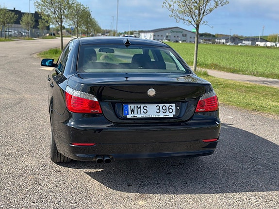 BMW 530i 5 of 5