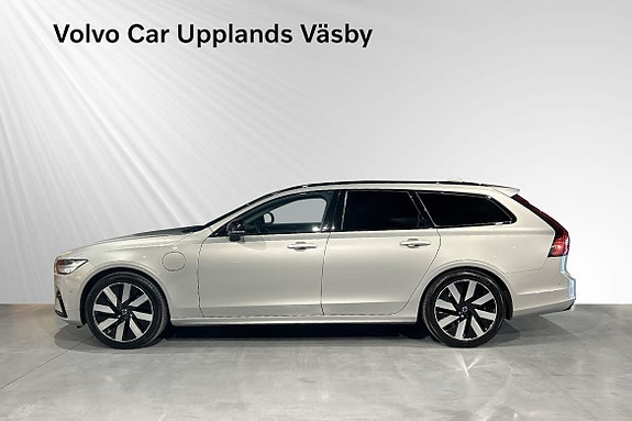 Volvo V90 3 of 5