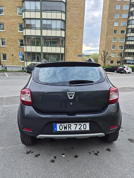 Dacia Sandero Stepway 2 of 5