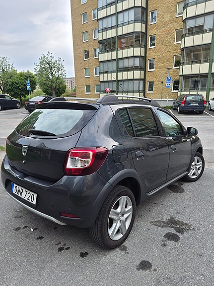 Dacia Sandero Stepway 3 of 5