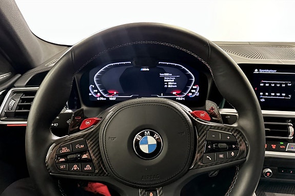 BMW M4 7 of 12