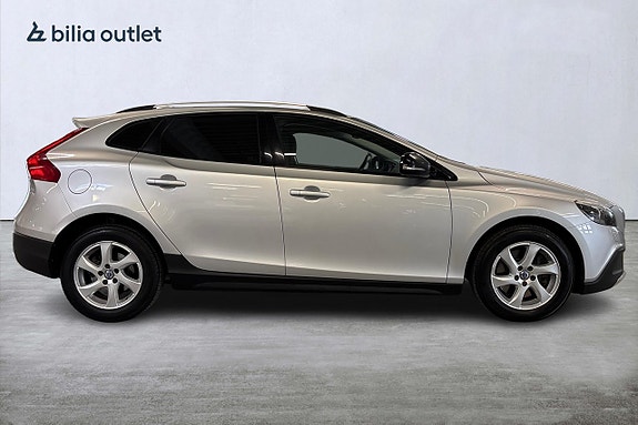Volvo V40 Cross Country 5 of 5