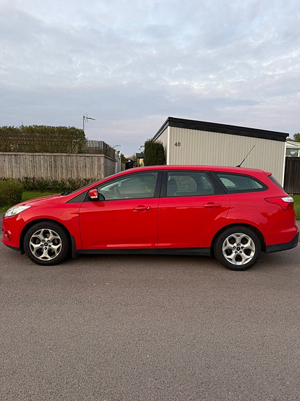 Ford Focus 3 of 6