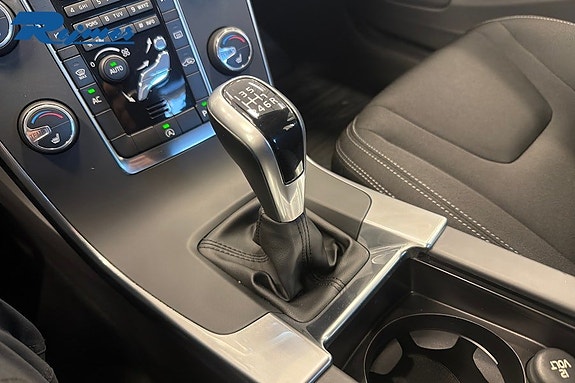 Volvo S60 11 of 19