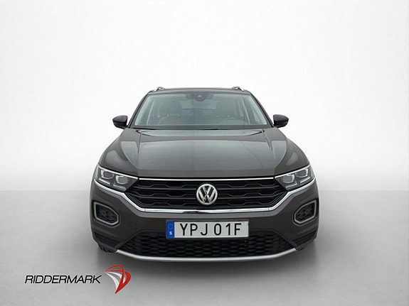 Volkswagen T-Roc 2 of 5
