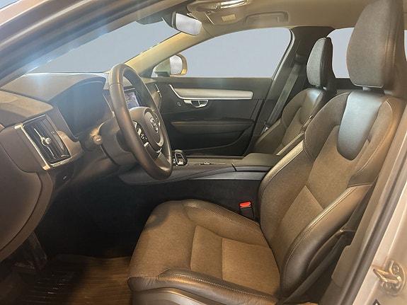 Volvo V90 Cross Country 7 of 18