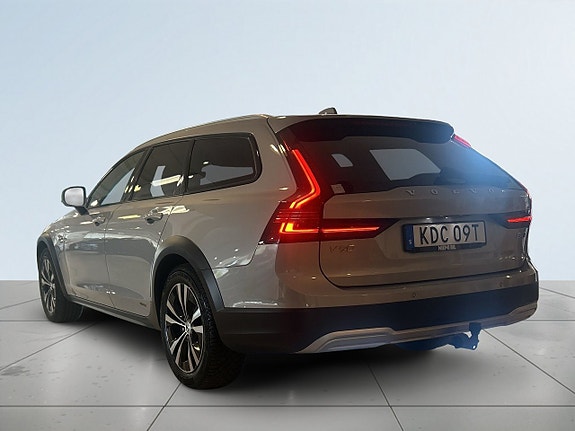 Volvo V90 Cross Country 5 of 5