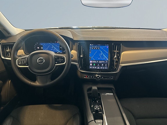 Volvo V90 Cross Country 8 of 18
