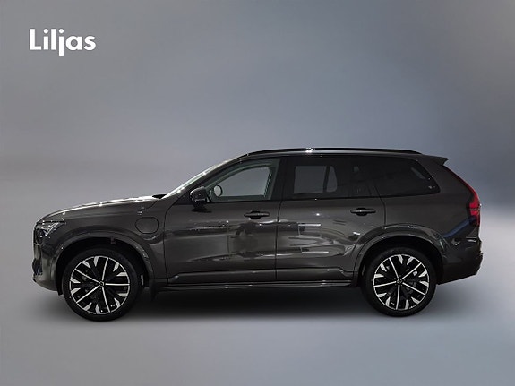 Volvo XC90 3 of 5