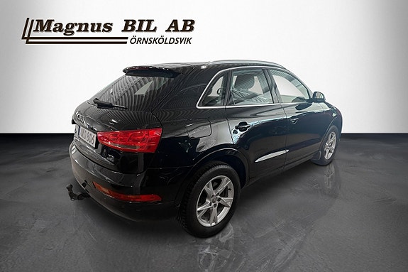 Audi Q3 4 of 5