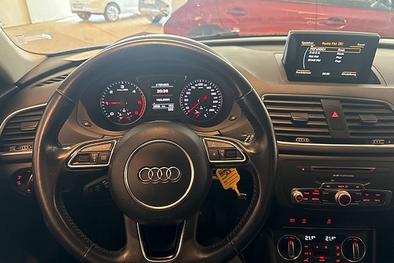Audi Q3 6 of 14