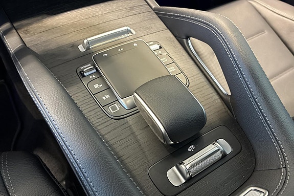 Mercedes-Benz GLE350 de 13 of 17