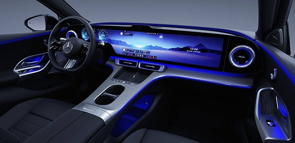 Mercedes-Benz C400 10 of 10