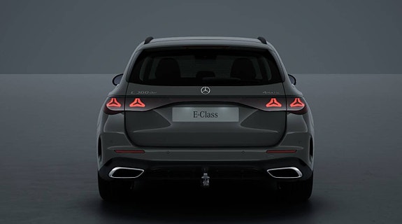 Mercedes-Benz E300 de 6 of 11
