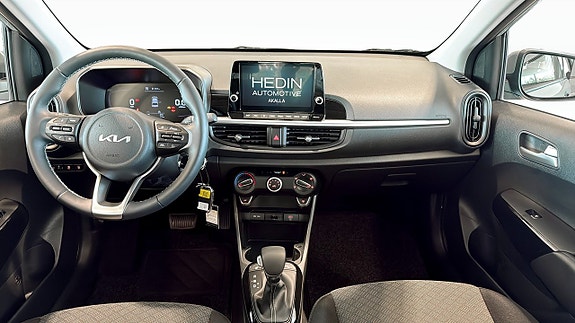 Kia Picanto 12 of 12