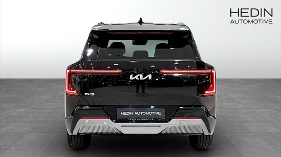 Kia EV5 4 of 15