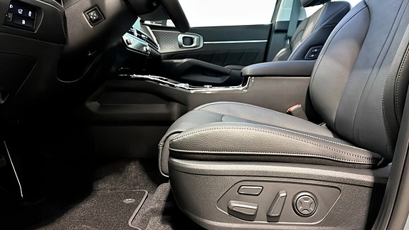 Kia Sorento 14 of 18