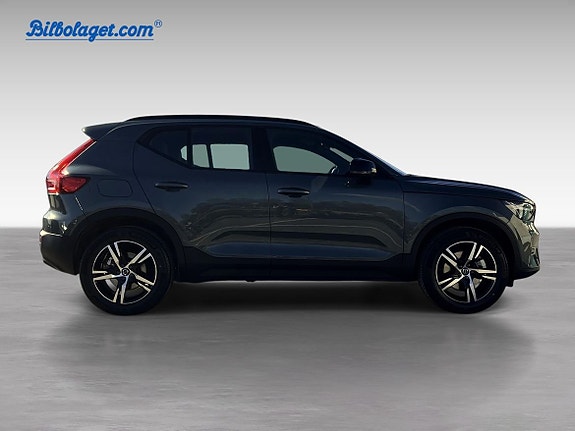 Volvo XC40 4 of 5
