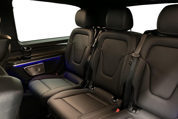 Mercedes-Benz V300 d 20 of 24