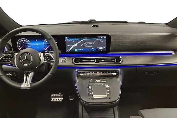 Mercedes-Benz V300 d 7 of 24