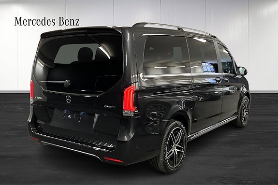 Mercedes-Benz V300 d 4 of 5