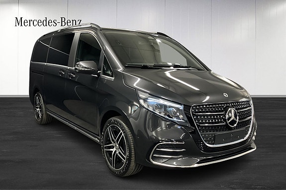 Mercedes-Benz V300 d 2 of 5