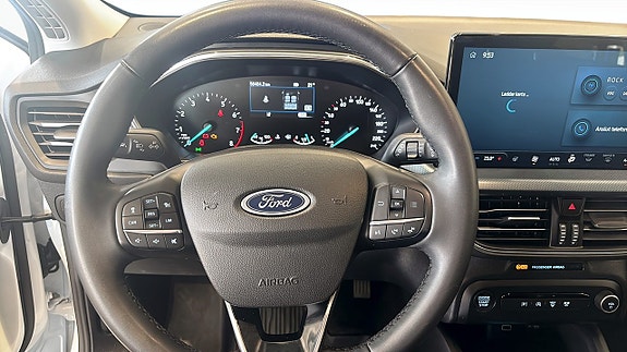 Ford Focus 9 of 12