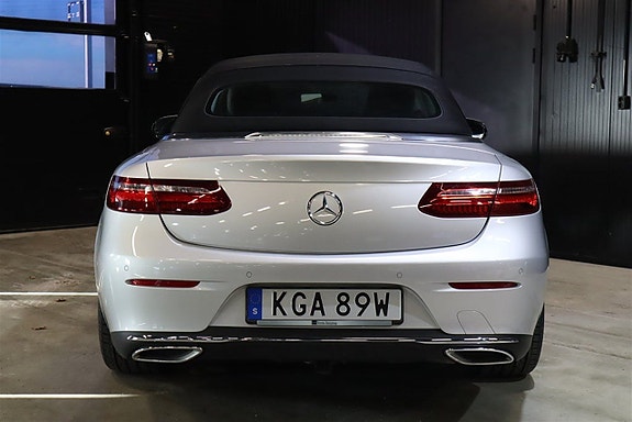 Mercedes-Benz E200 6 of 27