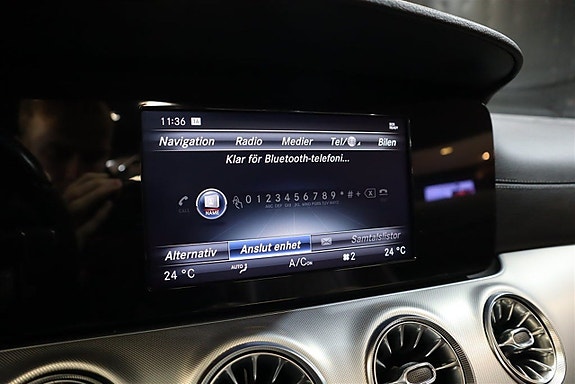 Mercedes-Benz E200 15 of 27