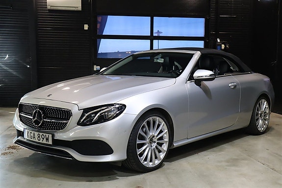 Mercedes-Benz E200 4 of 5
