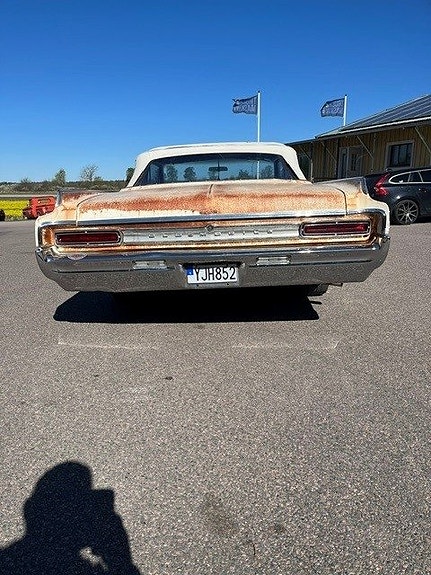 Oldsmobile Dynamic 88 5 of 9