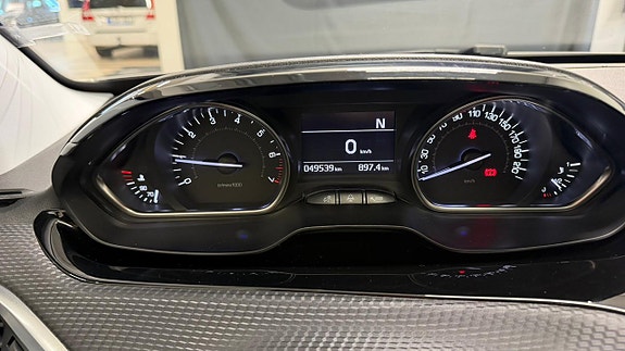 Peugeot 2008 10 of 14