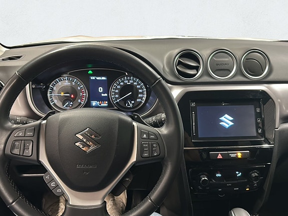 Suzuki Vitara 12 of 18