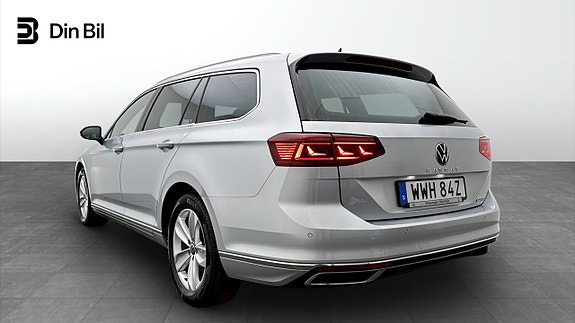 Volkswagen Passat 3 of 5
