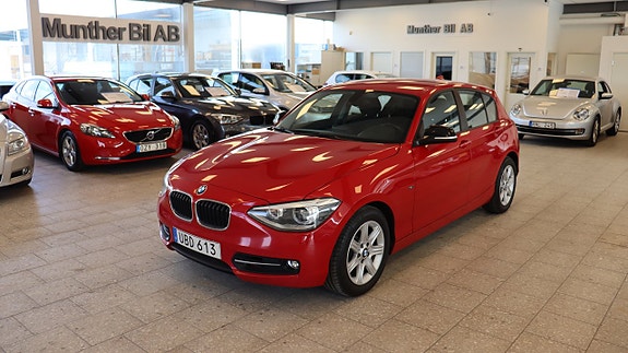 BMW 120d 2 of 5