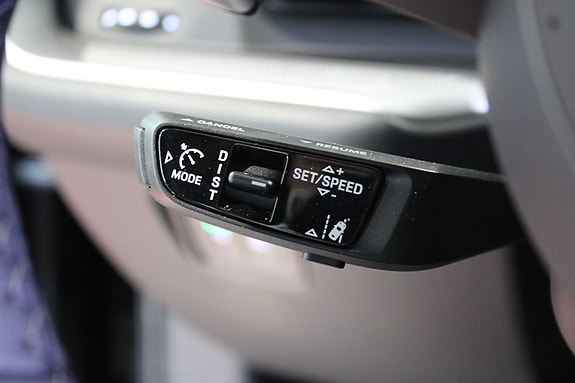 Porsche Cayenne 19 of 27