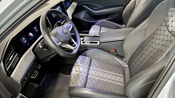 Volkswagen Passat 7 of 12