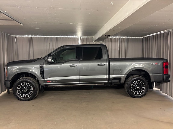 Ford F-250 5 of 5