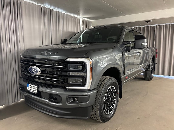 Ford F-250 2 of 5