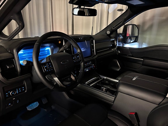 Ford F-250 15 of 27