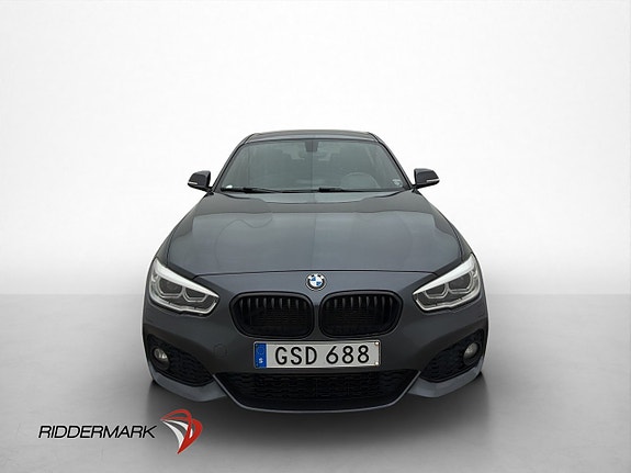 BMW 125i 2 of 5