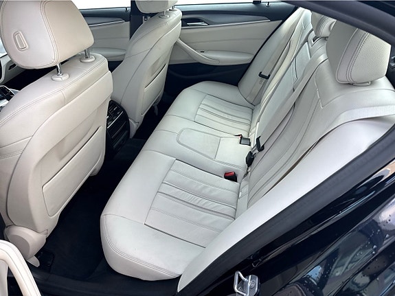 BMW 530i 12 of 20