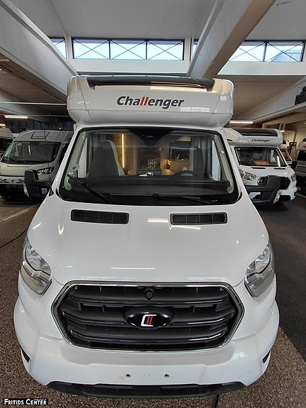 CHALLENGER 318 Graphite Edition M26 Stor Queen Automat 165hk taksäng dieselvärmare 3 of 5
