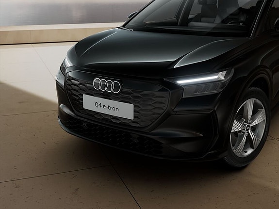 Audi Q4 e-tron 2 of 5